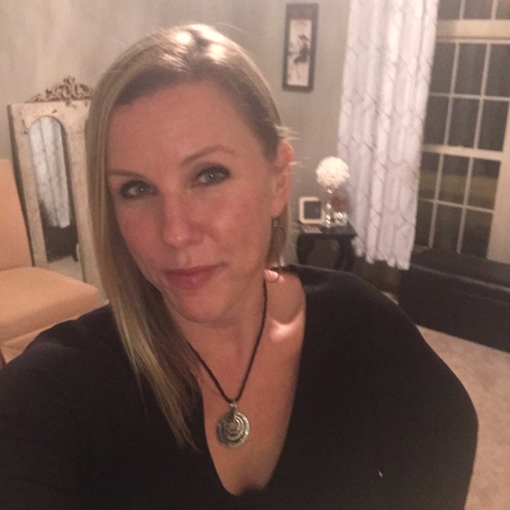 Meet your Posher, Pam